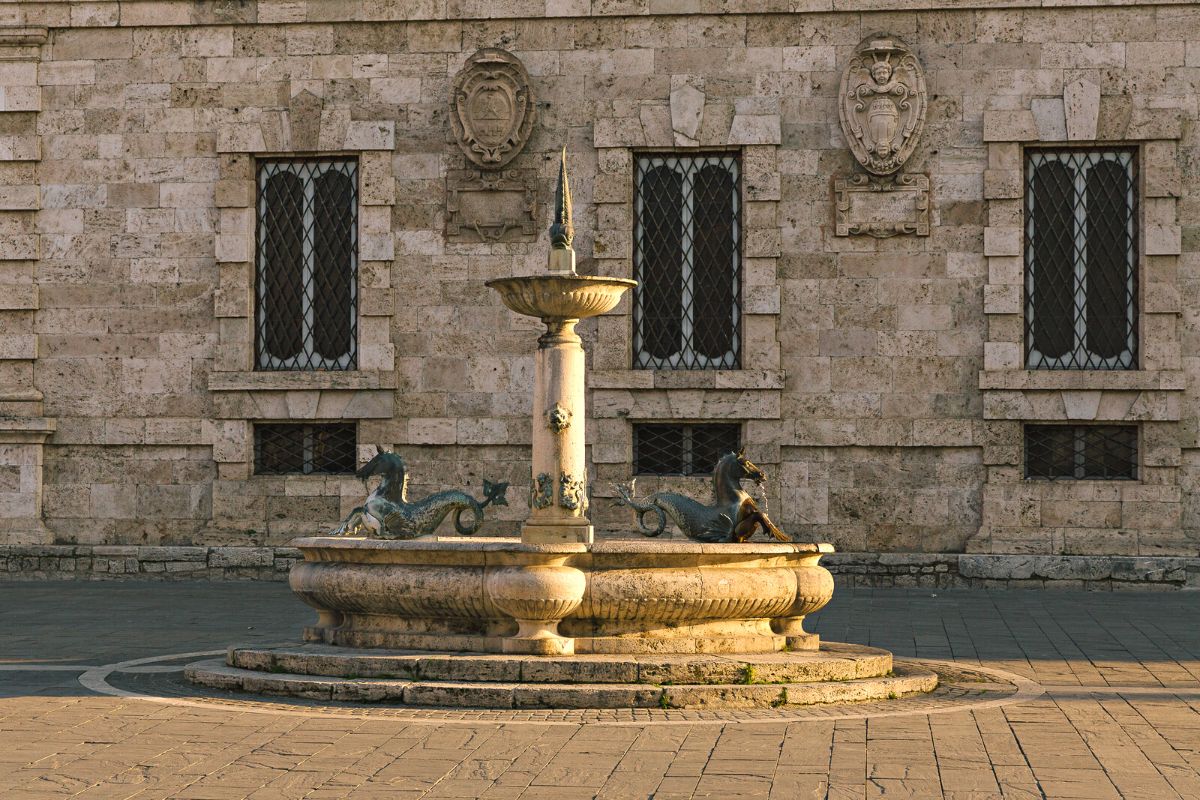 Fontana di Piazza Arringo